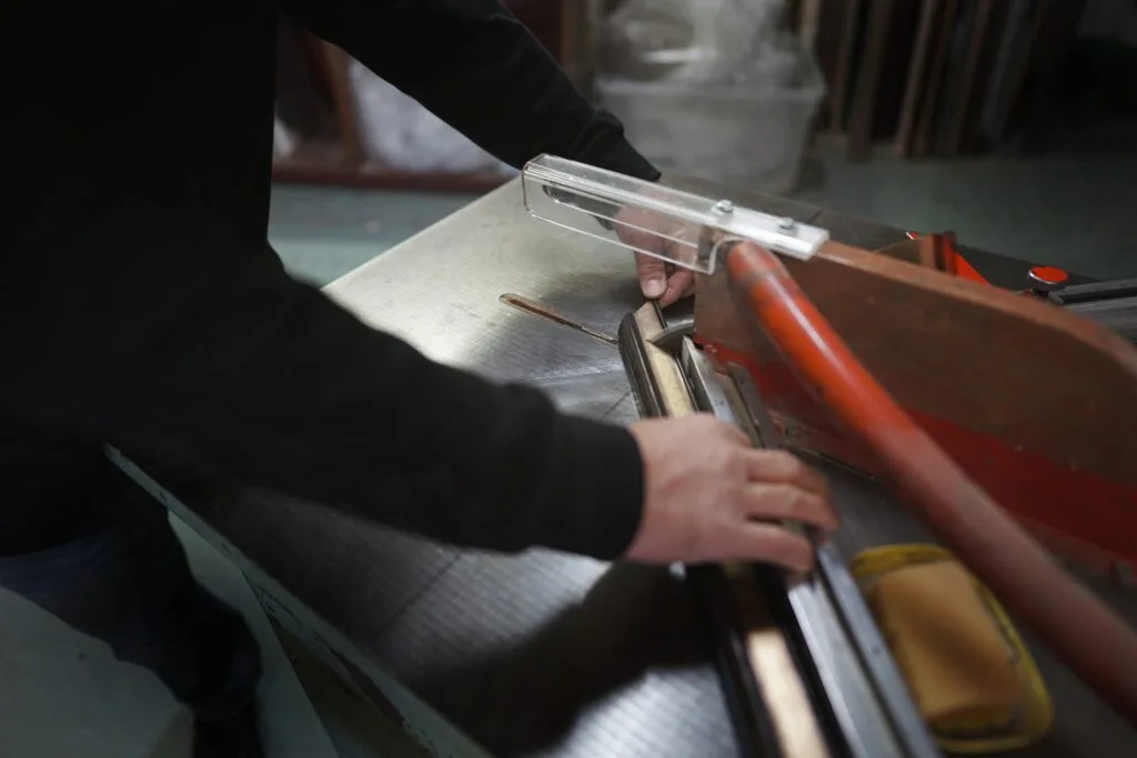 the right frame for your artwork